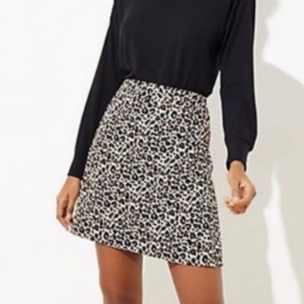 LOFT Cheetah Mini Skirt, Size XS Petite